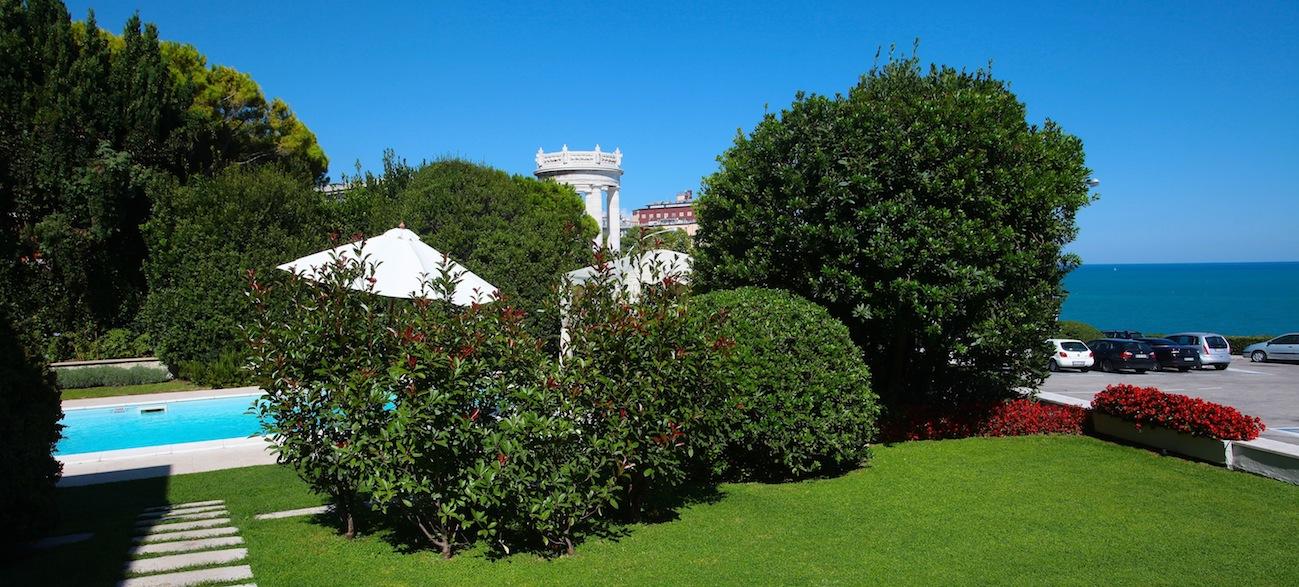 Grand Hotel Passetto Ancona Exterior foto